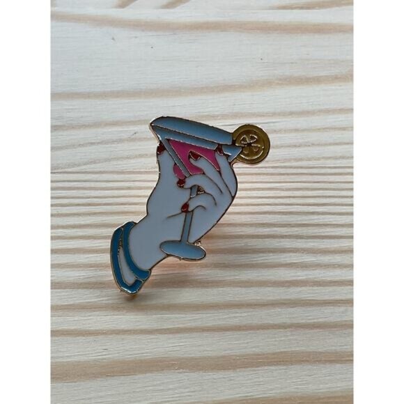 Retro Cocktail Hand Enamel Pin With Gold Accents - Picture 1 of 3